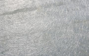 Uploders laminate fibreglass or shingles?